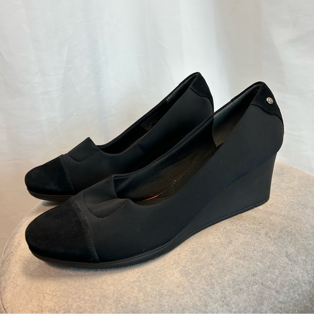 Rockport black total motion Adiprene by Adidas wedge slip-on   Sz 9.5